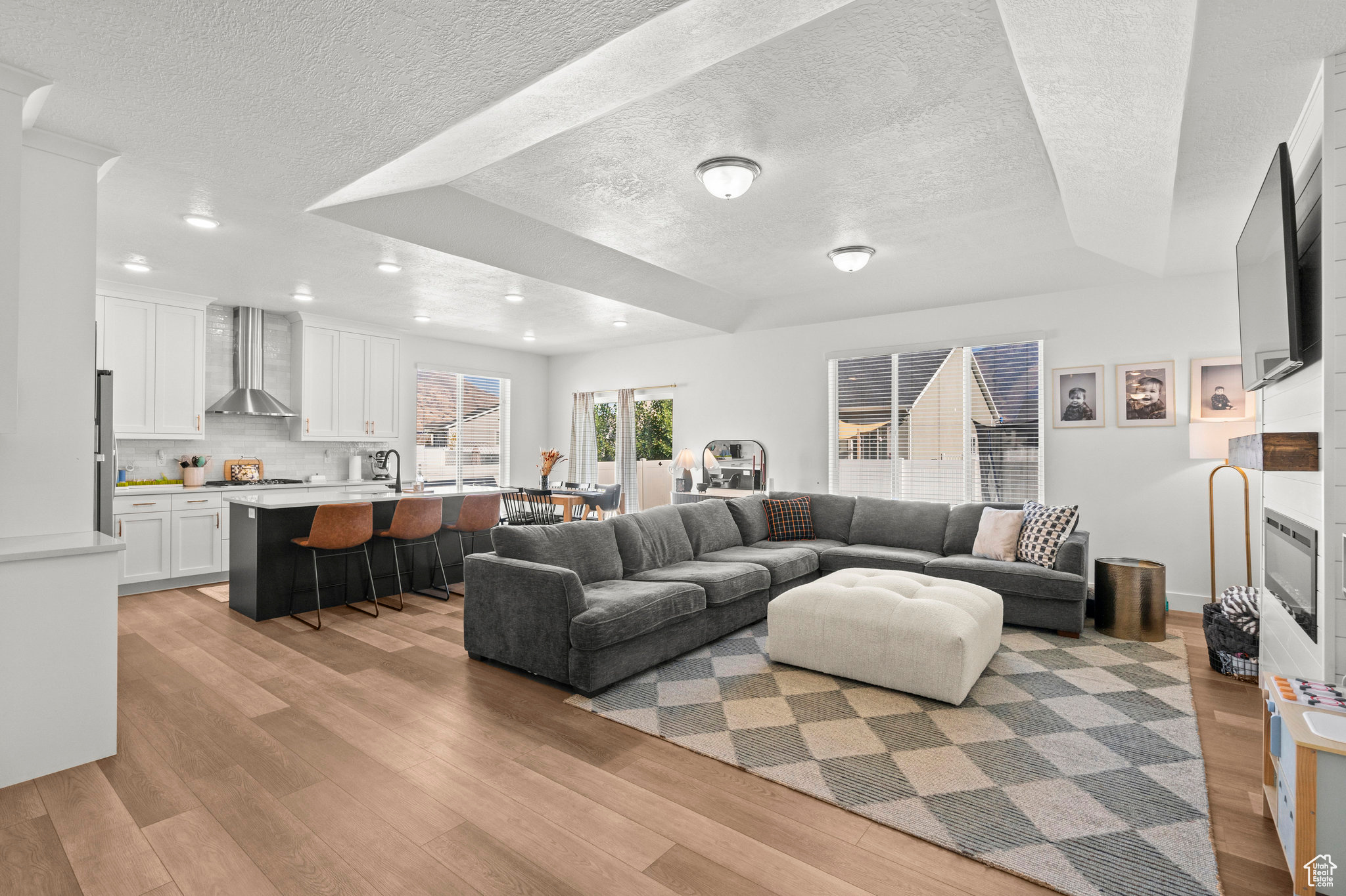 SUNRISE RANCH - Residential