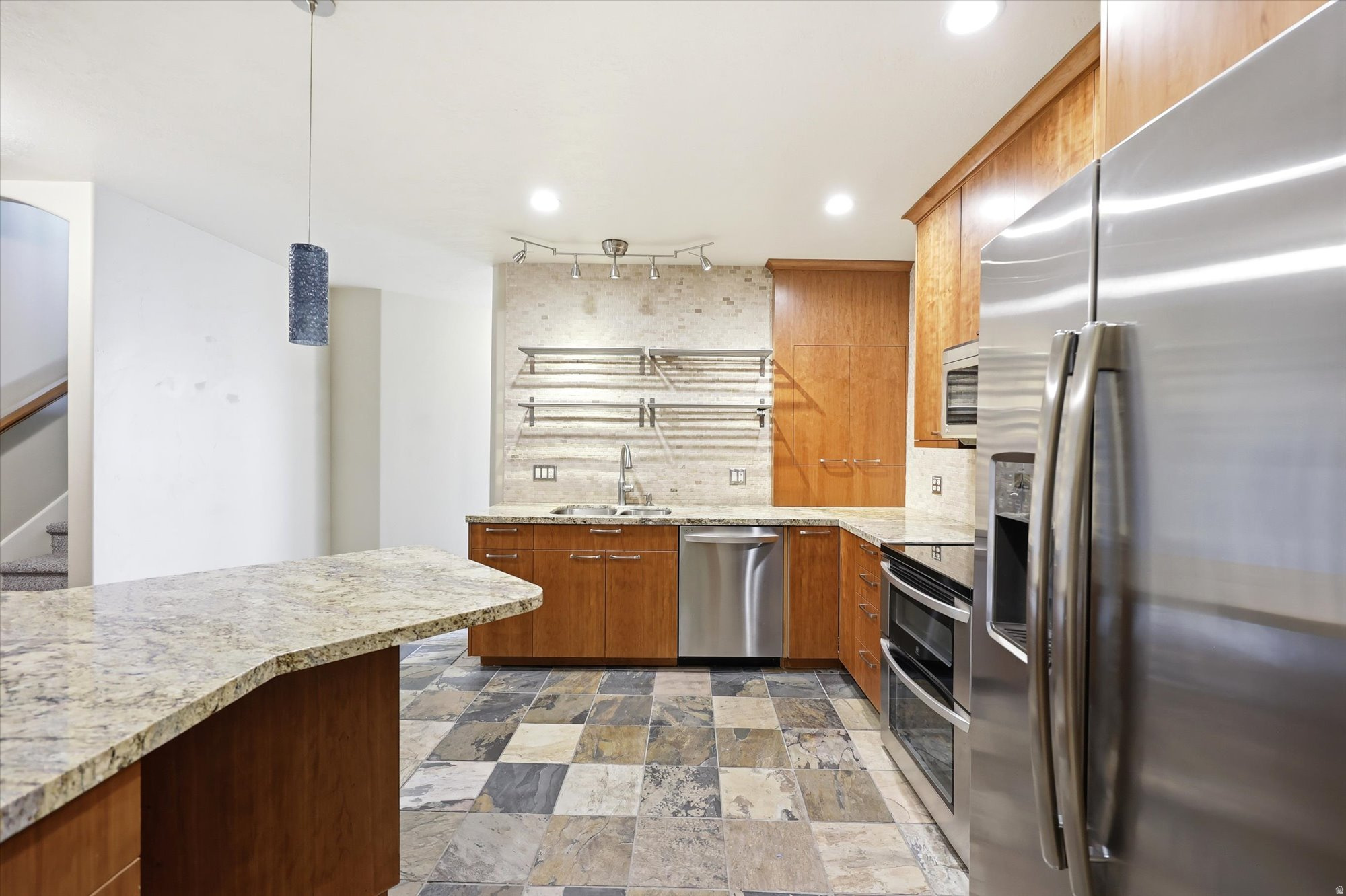 CANYON OAKS PHASE 1 - Residential