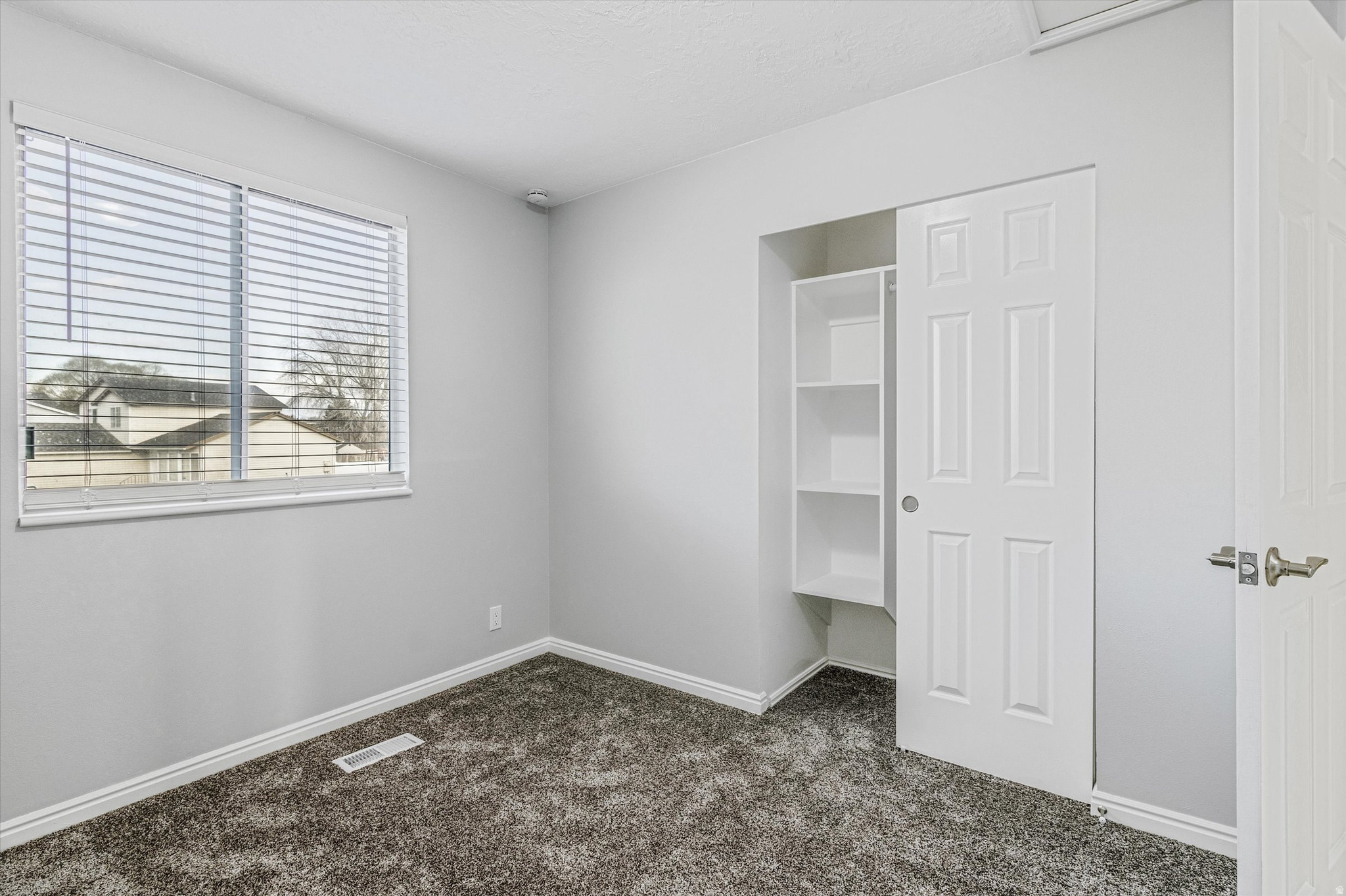 WILLOW BAY - Residential