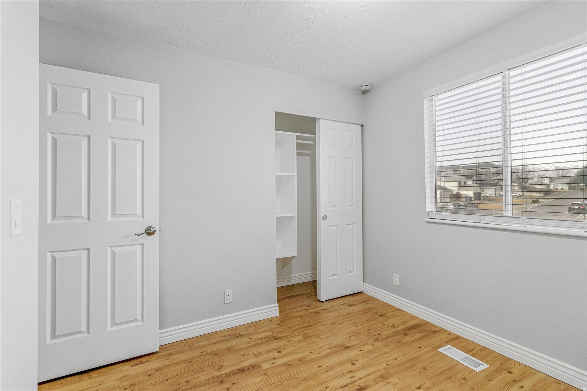 WILLOW BAY - Residential