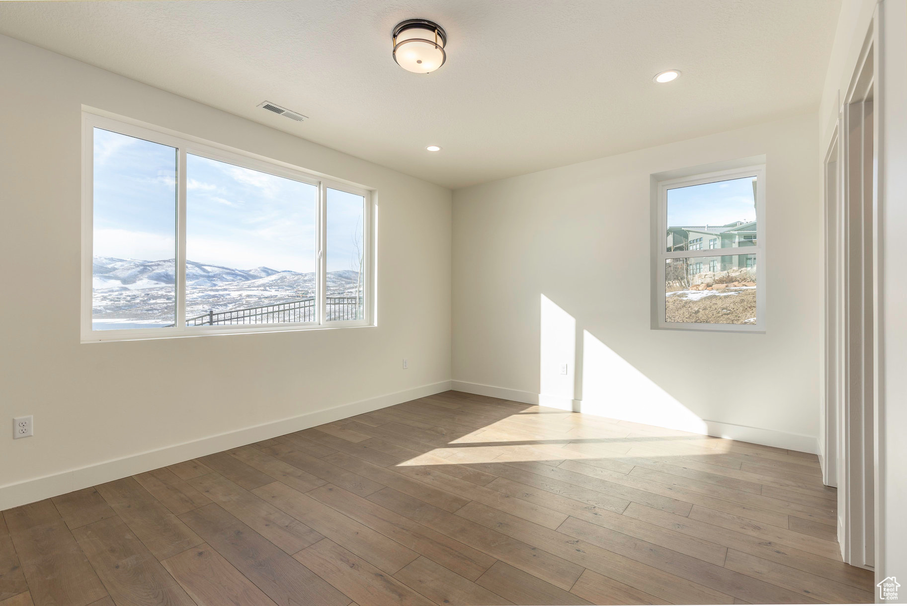 LAKE VIEW ESTATES - Residential