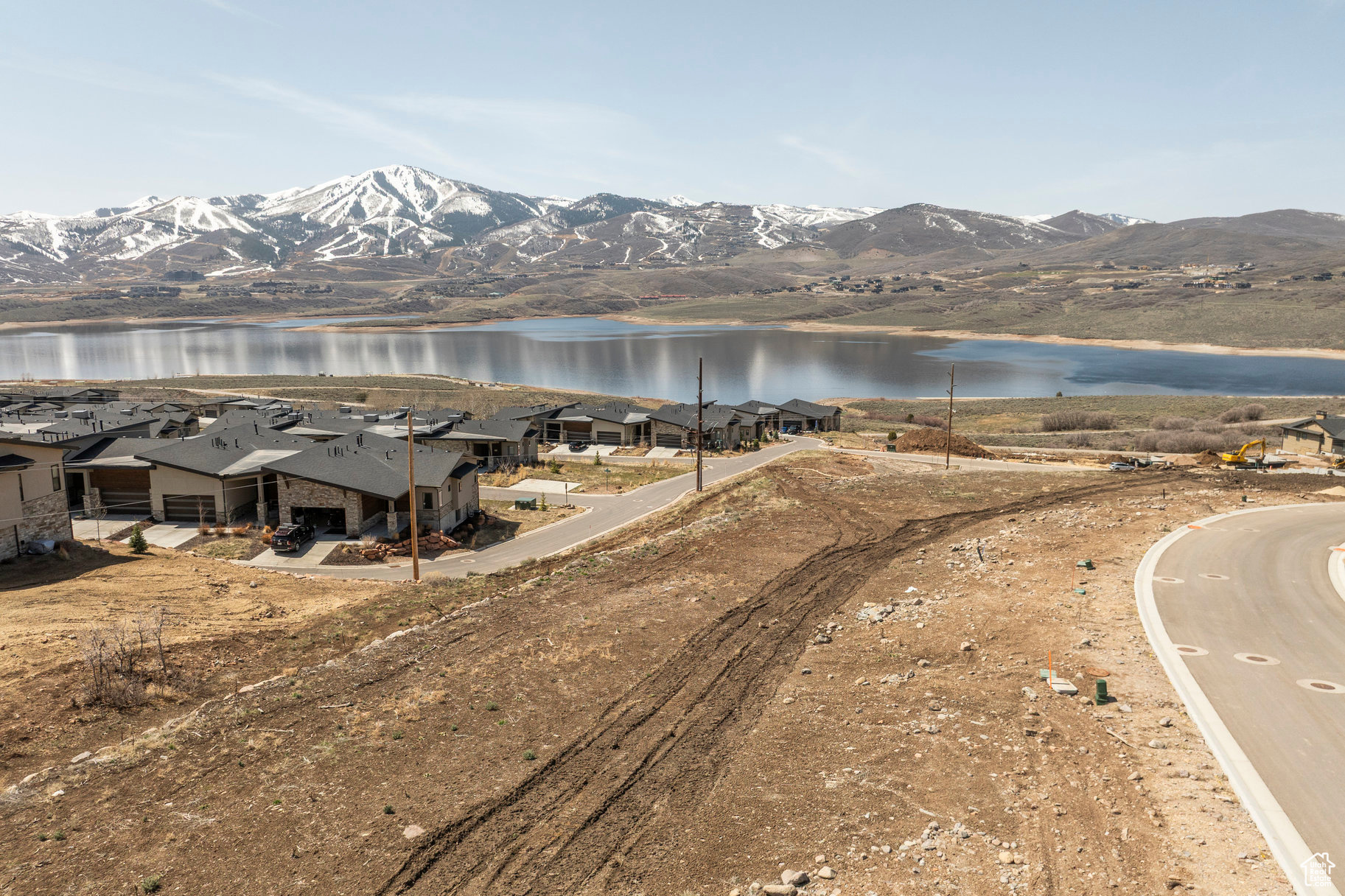 LAKE VIEW ESTATES - Residential