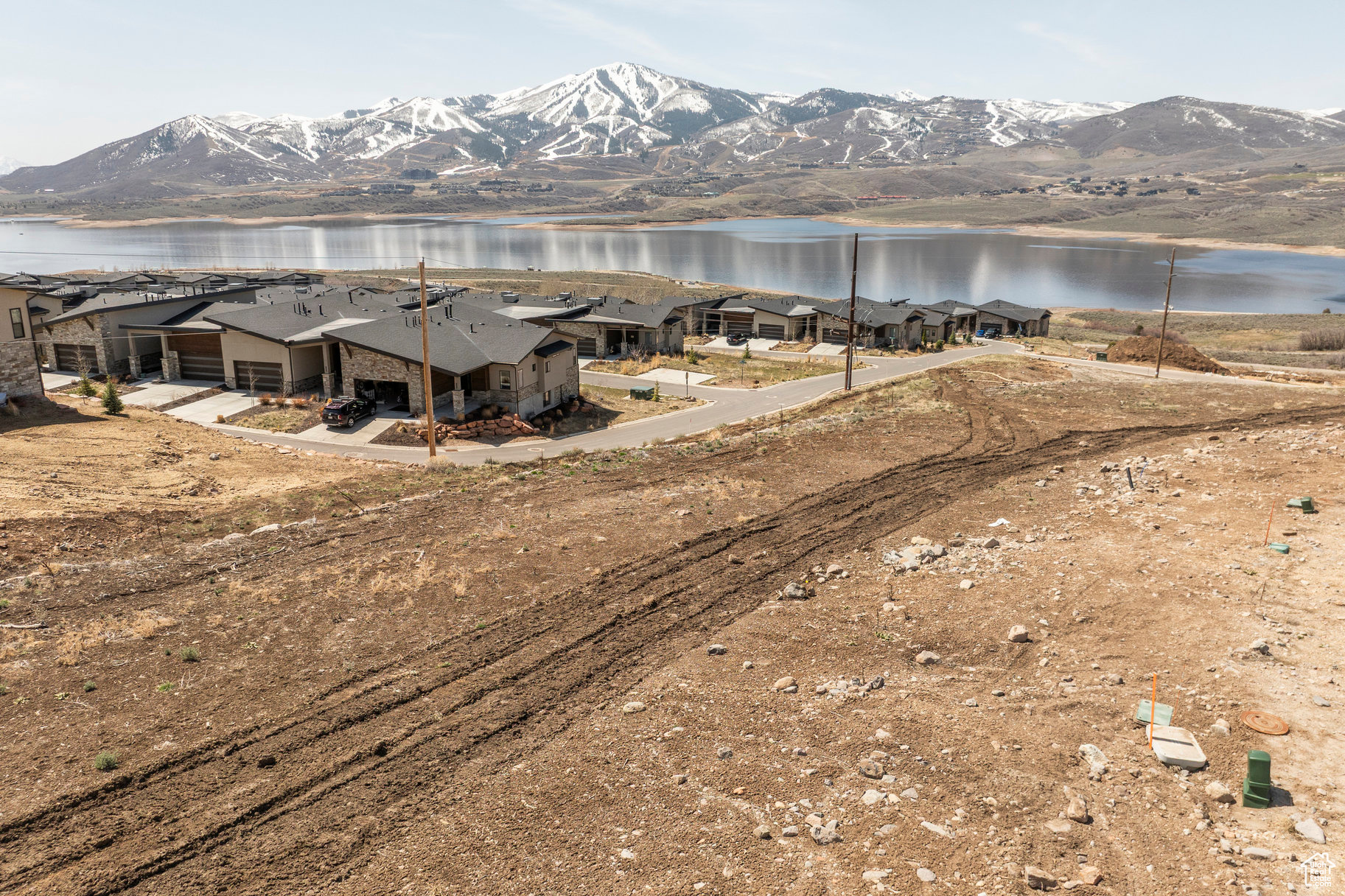 LAKE VIEW ESTATES - Residential