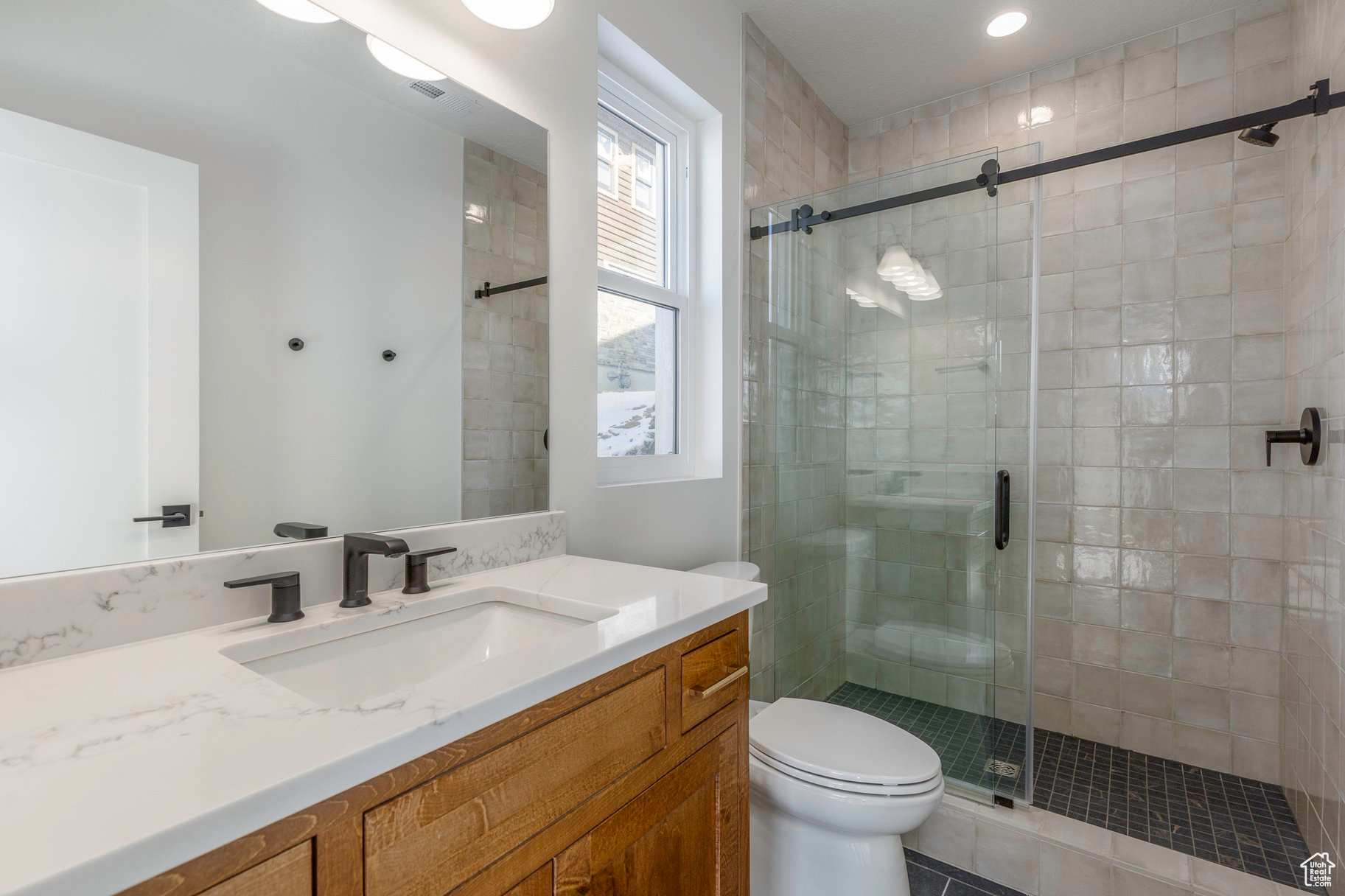 LAKE VIEW ESTATES - Residential