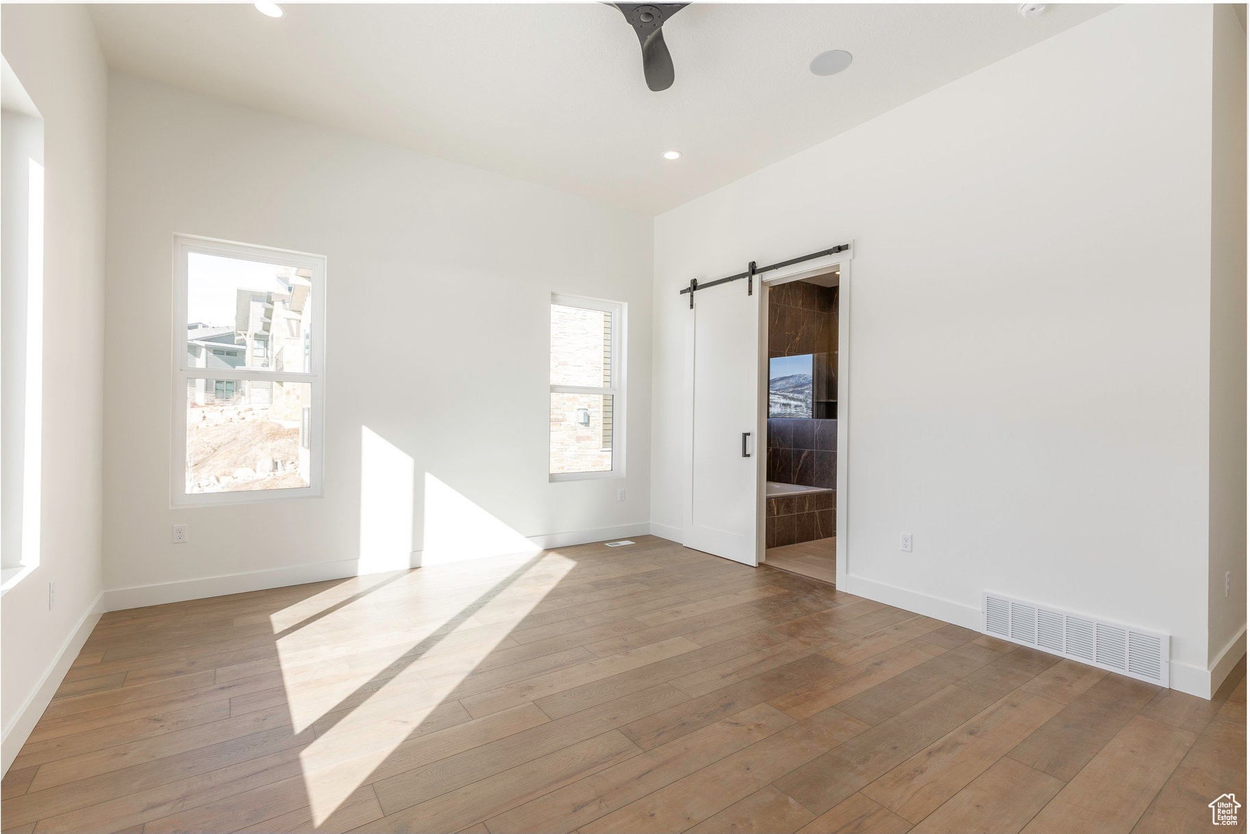 LAKE VIEW ESTATES - Residential