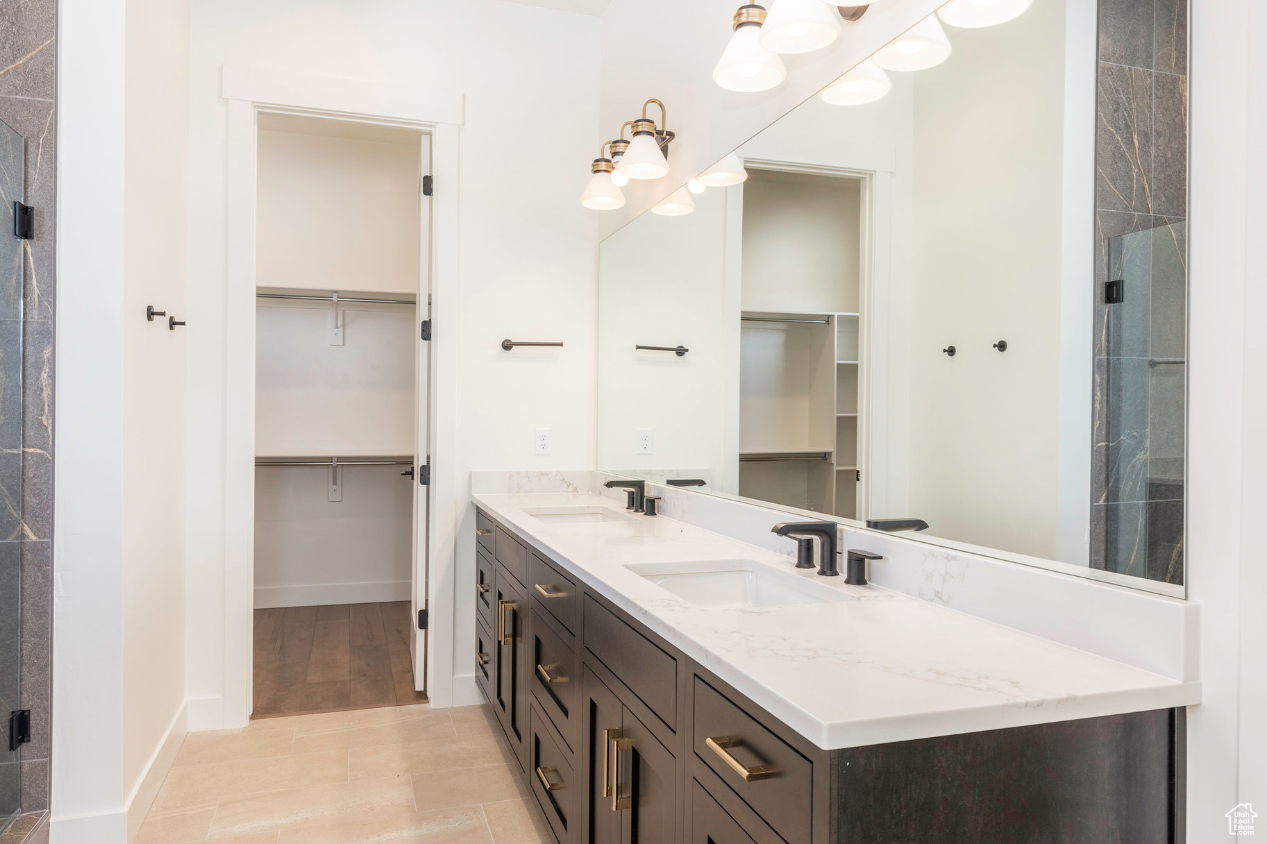 LAKE VIEW ESTATES - Residential