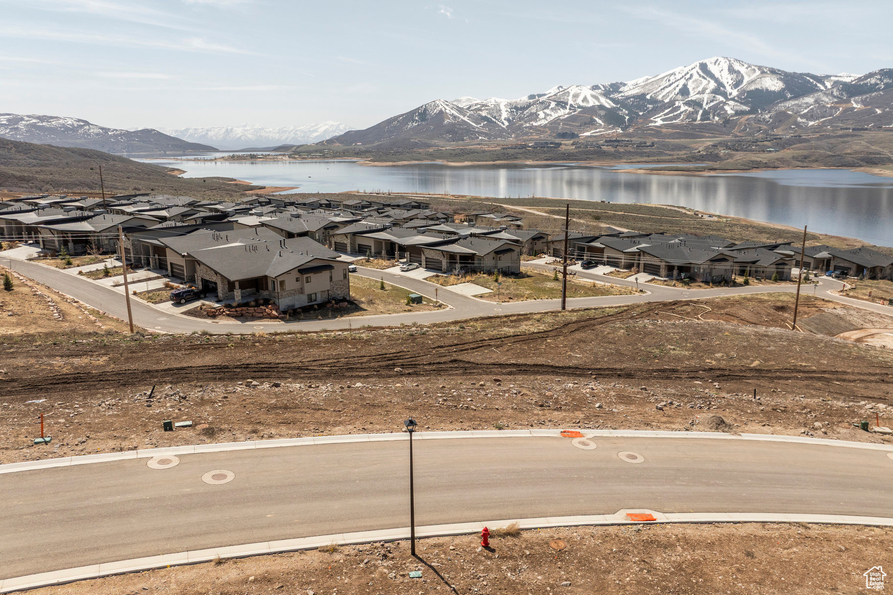 LAKE VIEW ESTATES - Residential