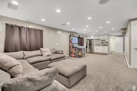 Tiny photo for 8368 S OAK GATE DR, West Jordan, UT 84081 (MLS # 2115001)