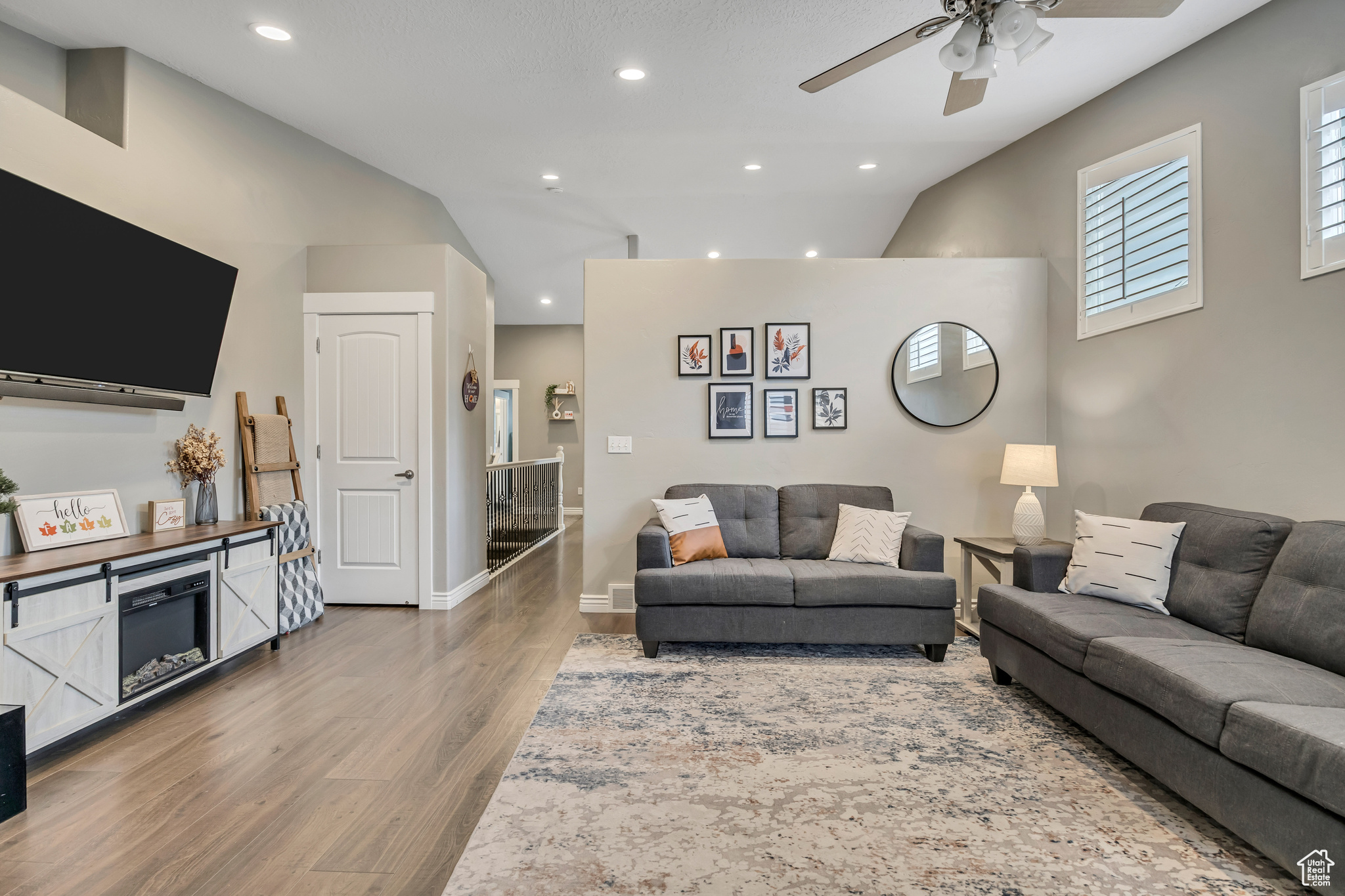 OAKS AT JORDAN HILLS - Residential