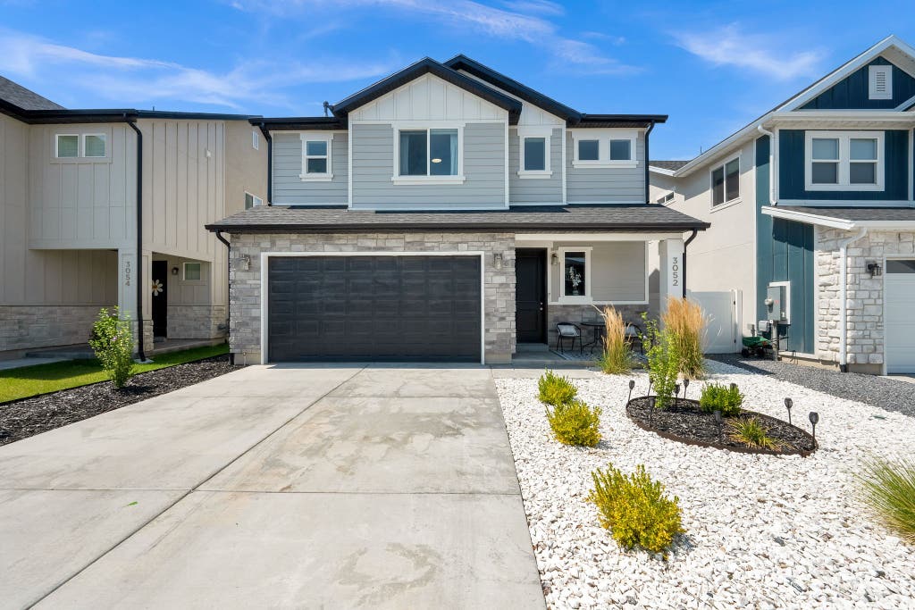 Photo of 3052 S 2425 W #2079, Syracuse, UT 84075 (MLS # 2176989)