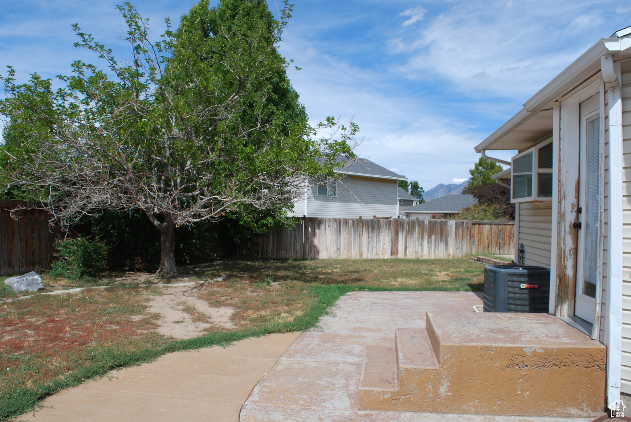 DOVER ESTATES - Residential