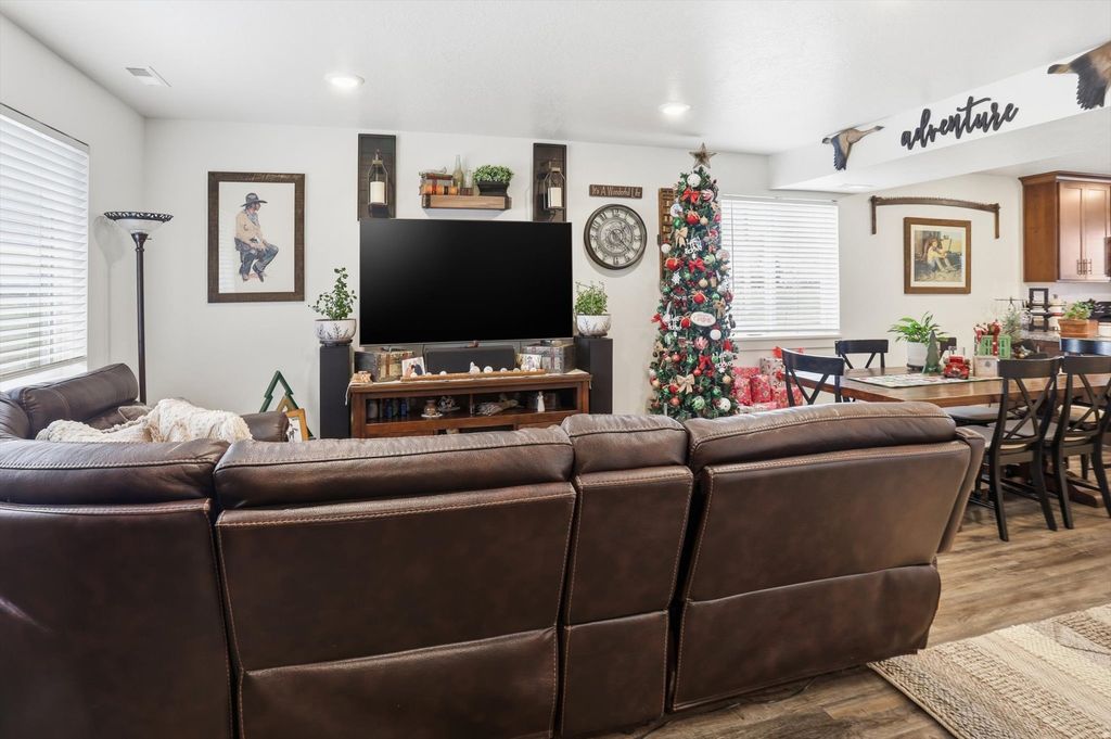 Photo of 89 E 200 S, Franklin, ID 83237 (MLS # 2144341)