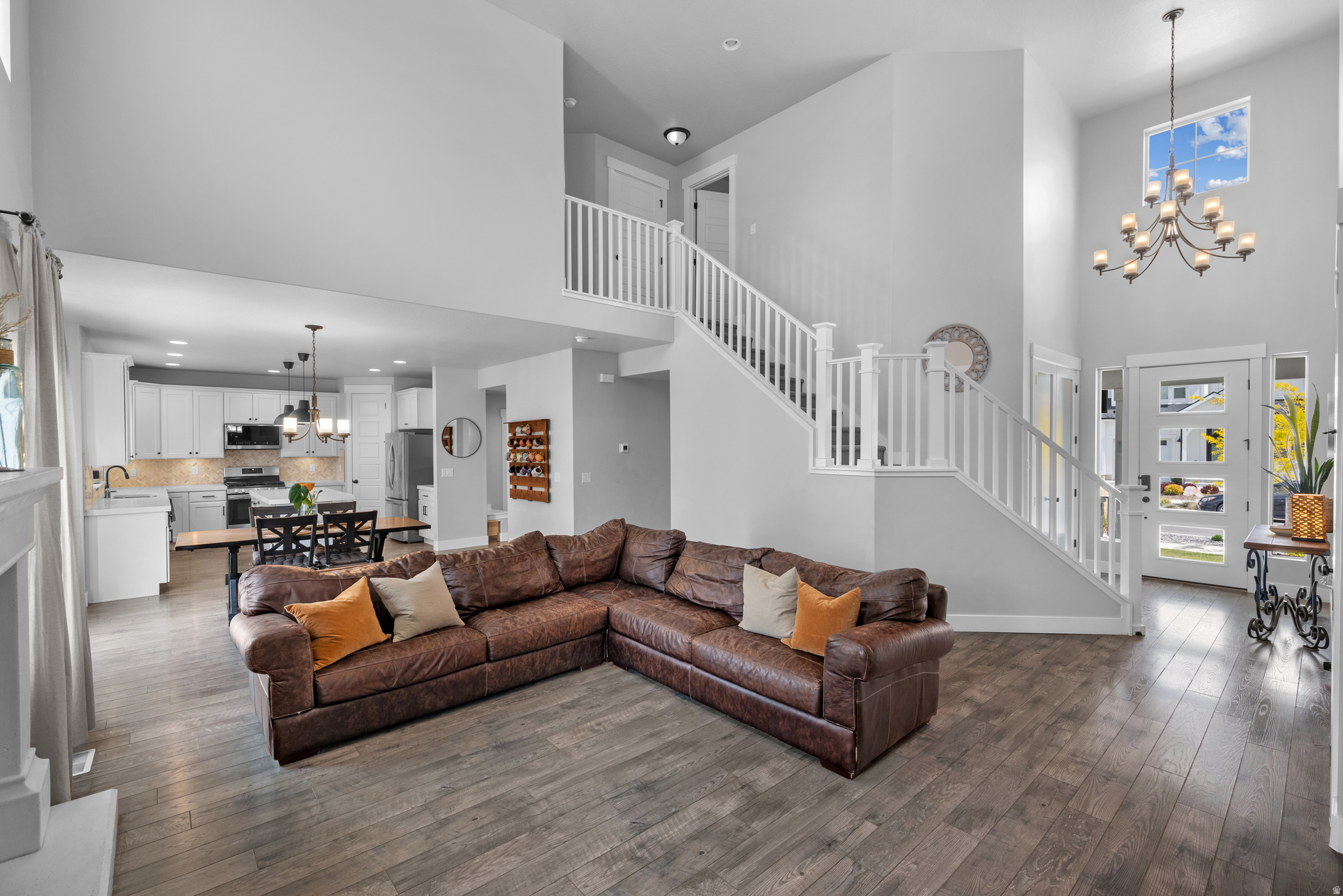 BROADVIEW SHORES - Residential