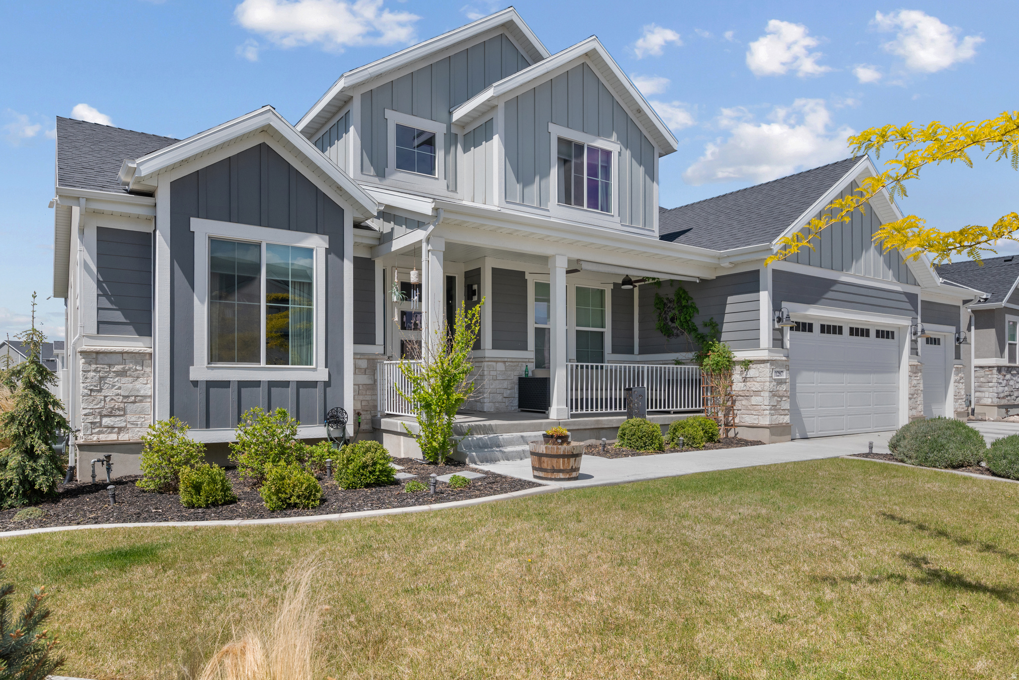 BROADVIEW SHORES - Residential