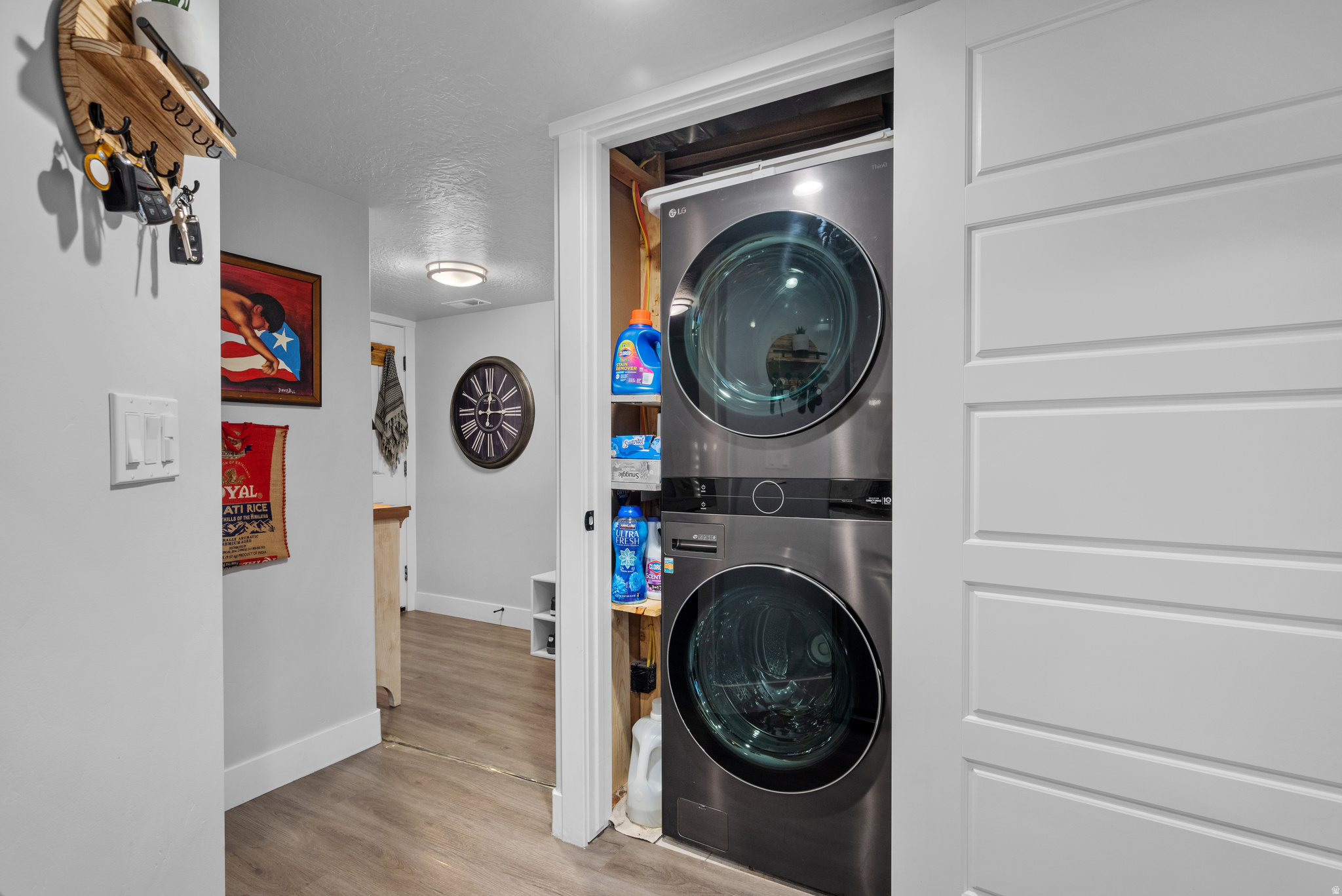 BROADVIEW SHORES - Residential