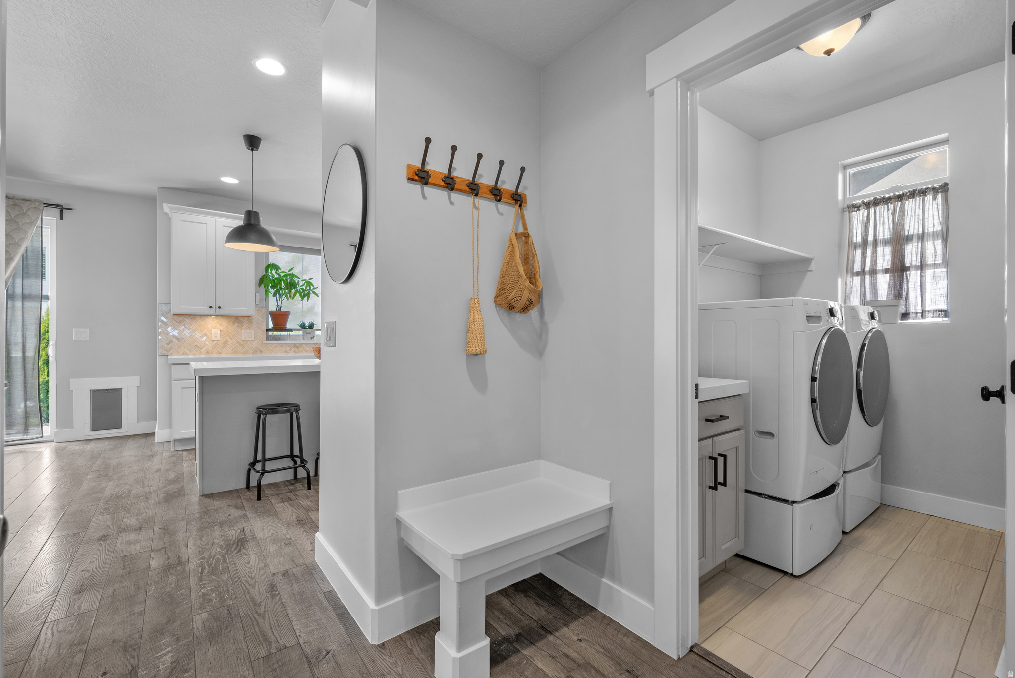 BROADVIEW SHORES - Residential