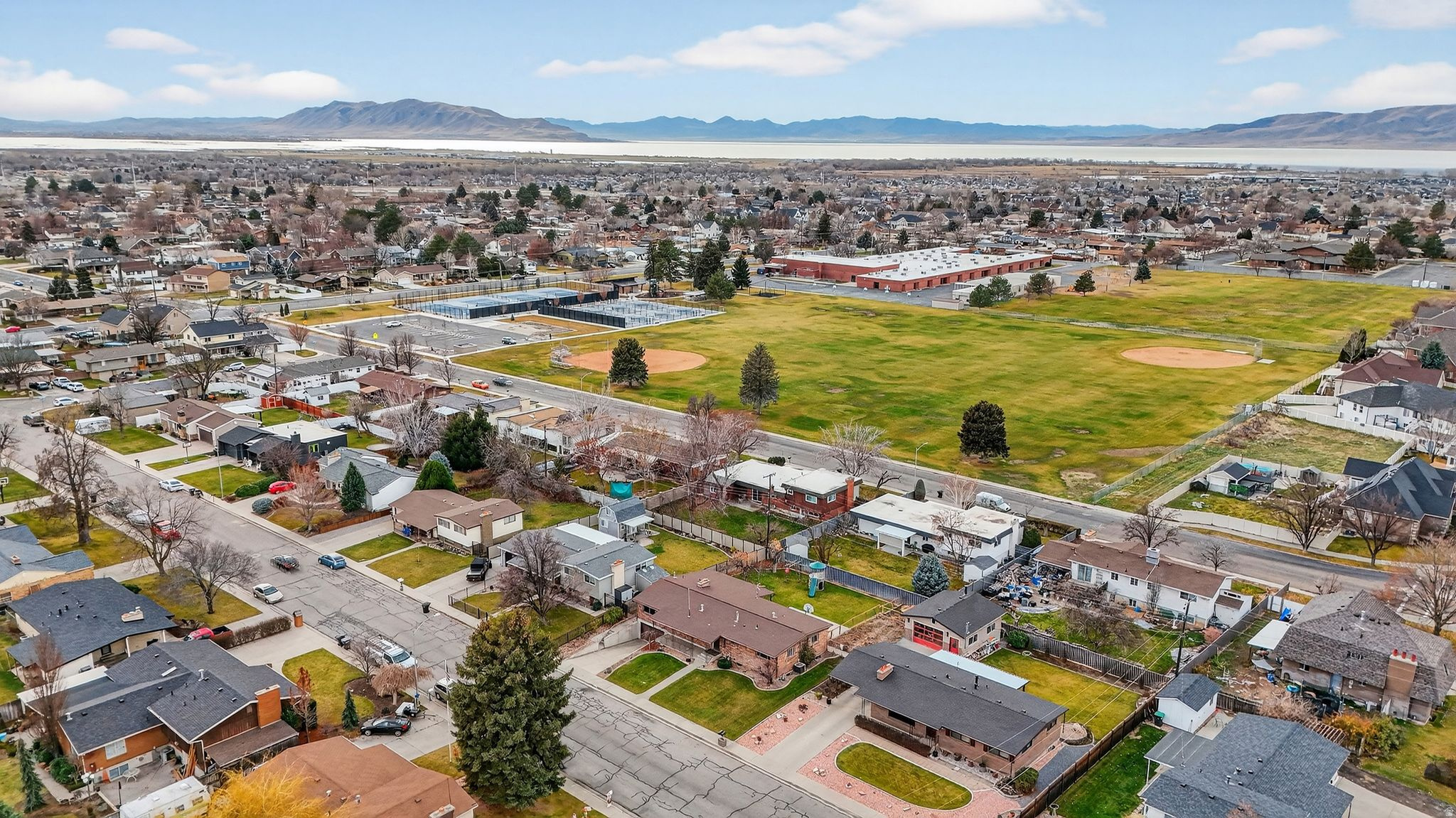 HELENA HEIGHTS - Residential