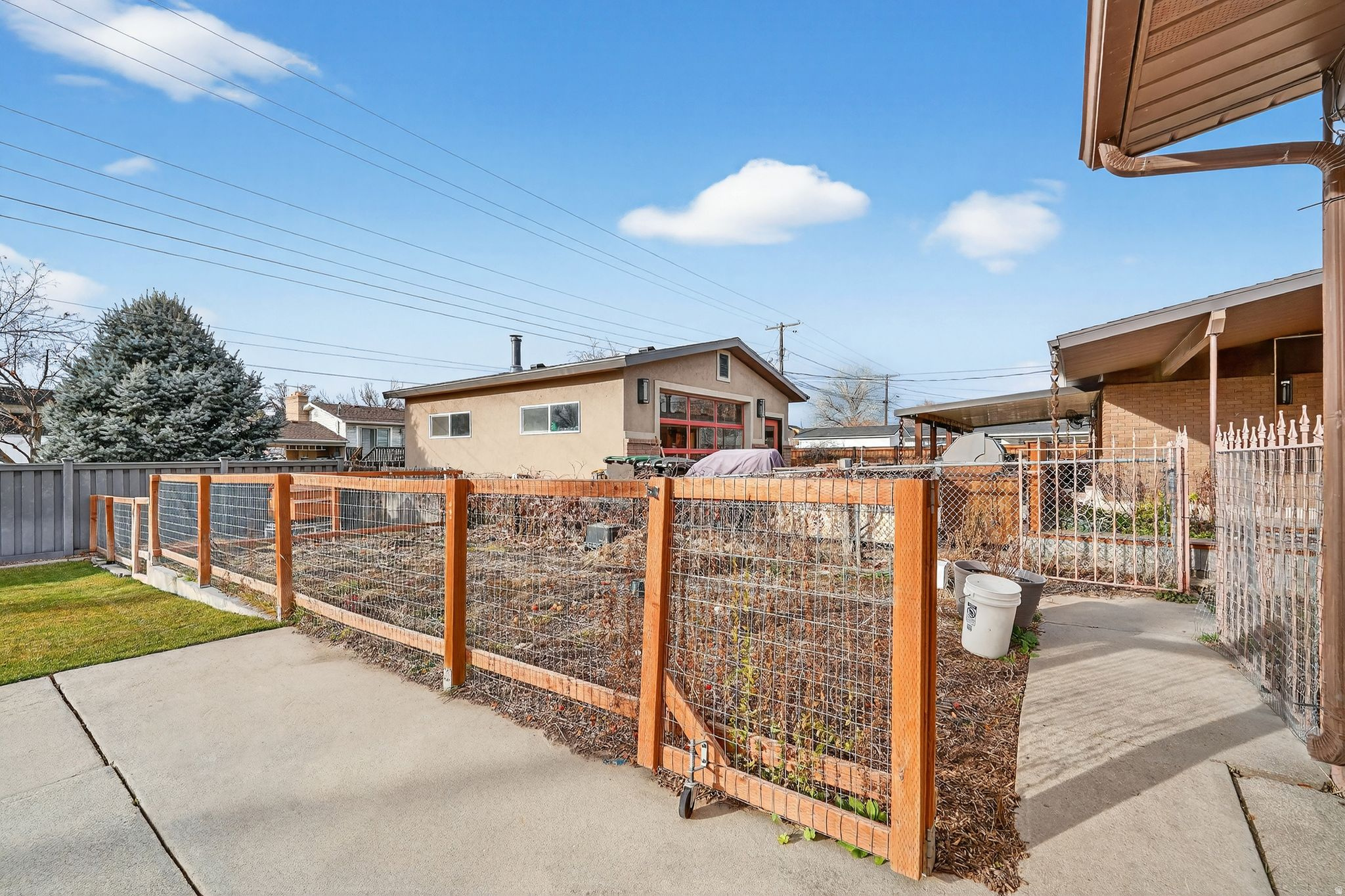 HELENA HEIGHTS - Residential