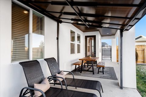 Tiny photo for 498 S 75 E, Enterprise, UT 84725 (MLS # 2130265)