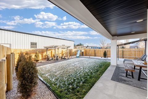 Tiny photo for 498 S 75 E, Enterprise, UT 84725 (MLS # 2130265)