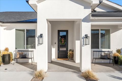 Tiny photo for 498 S 75 E, Enterprise, UT 84725 (MLS # 2130265)