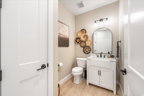 Tiny photo for 498 S 75 E, Enterprise, UT 84725 (MLS # 2130265)