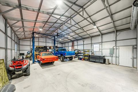 Tiny photo for 498 S 75 E, Enterprise, UT 84725 (MLS # 2130265)