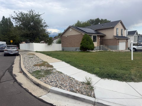Photo of 6727 S 1645 W, West Jordan, UT 84084 (MLS # 2186439)