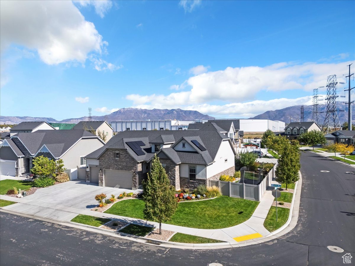 MONTEREY - Residential