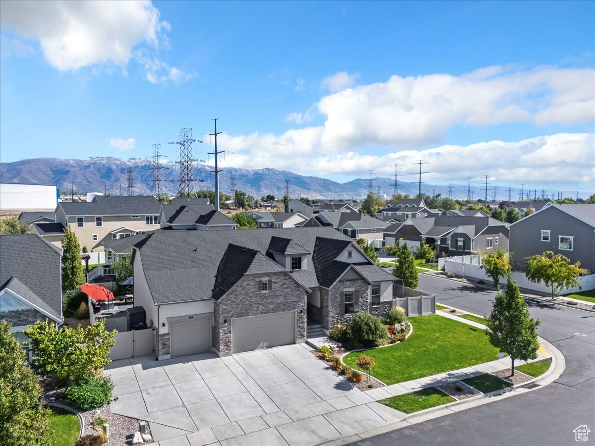 MONTEREY - Residential