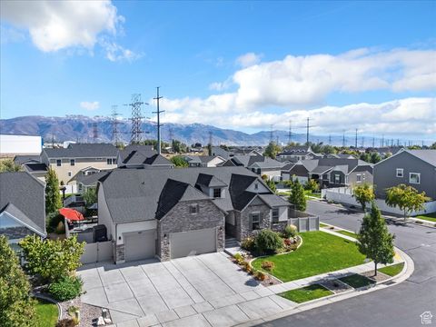 Tiny photo for 587 S 1400 W, Syracuse, UT 84075 (MLS # 2117998)