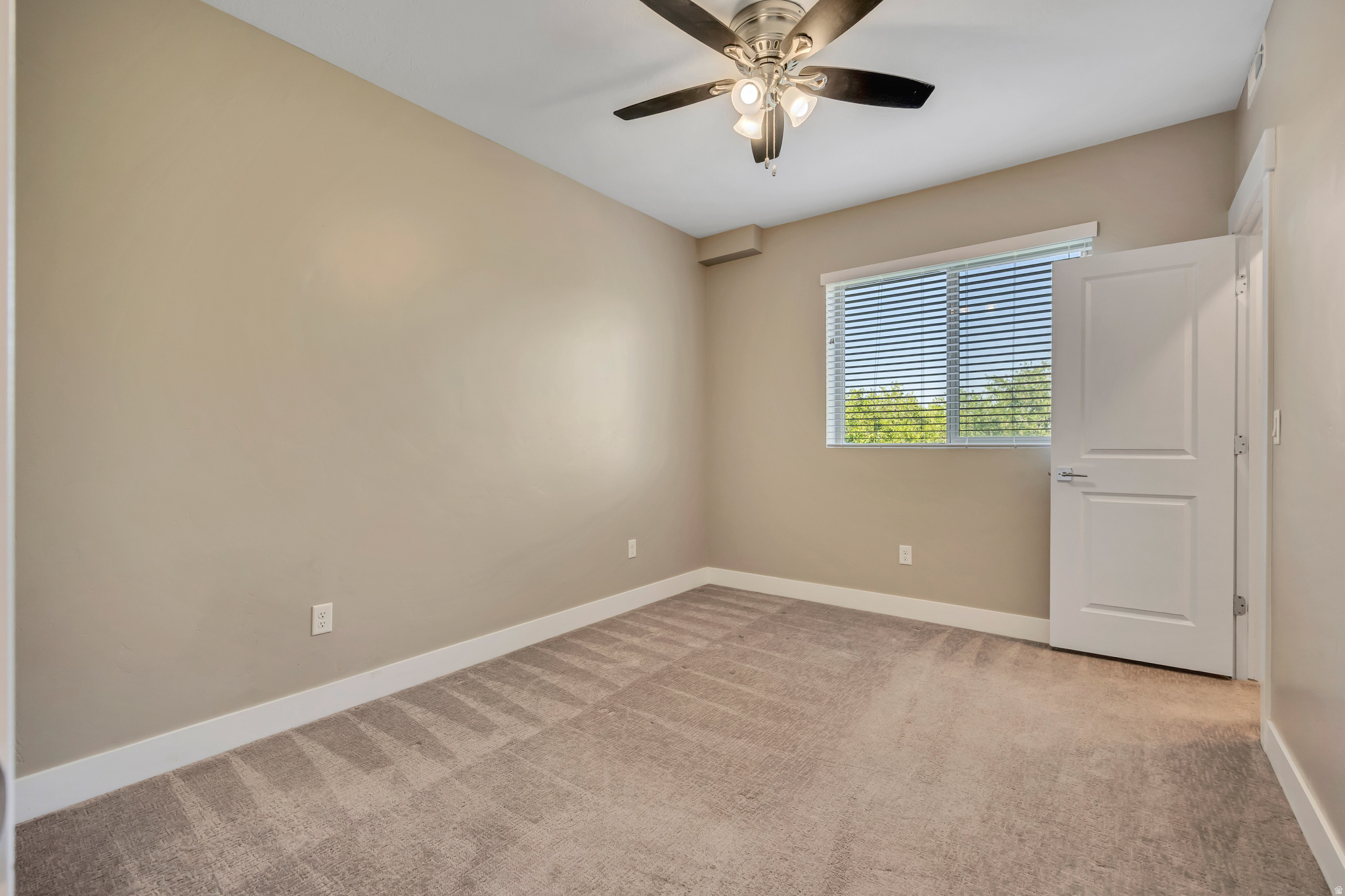 VILLAGES AT WOLF HOLLOW PH 3 - Residential Lease