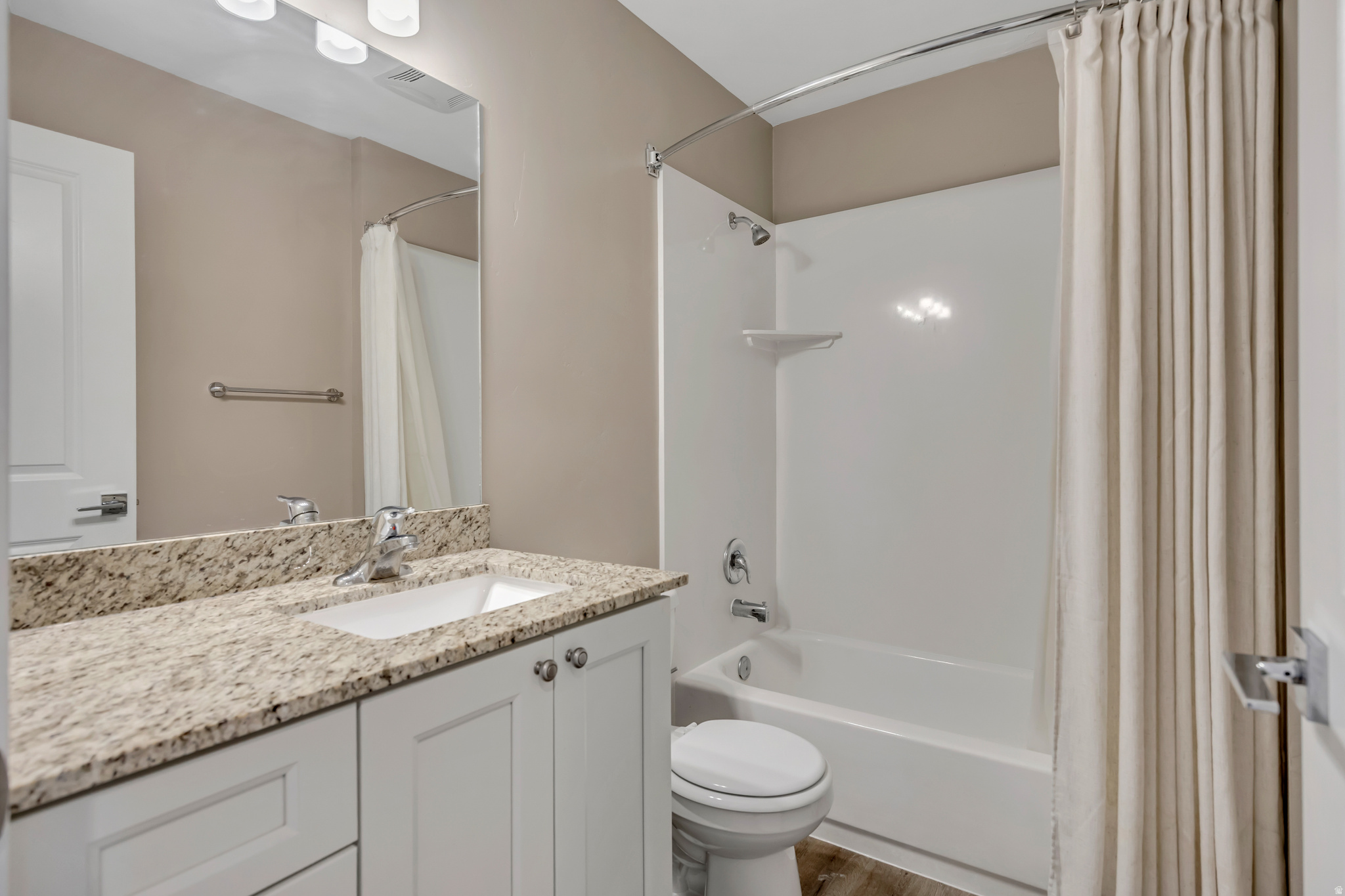 VILLAGES AT WOLF HOLLOW PH 3 - Residential Lease