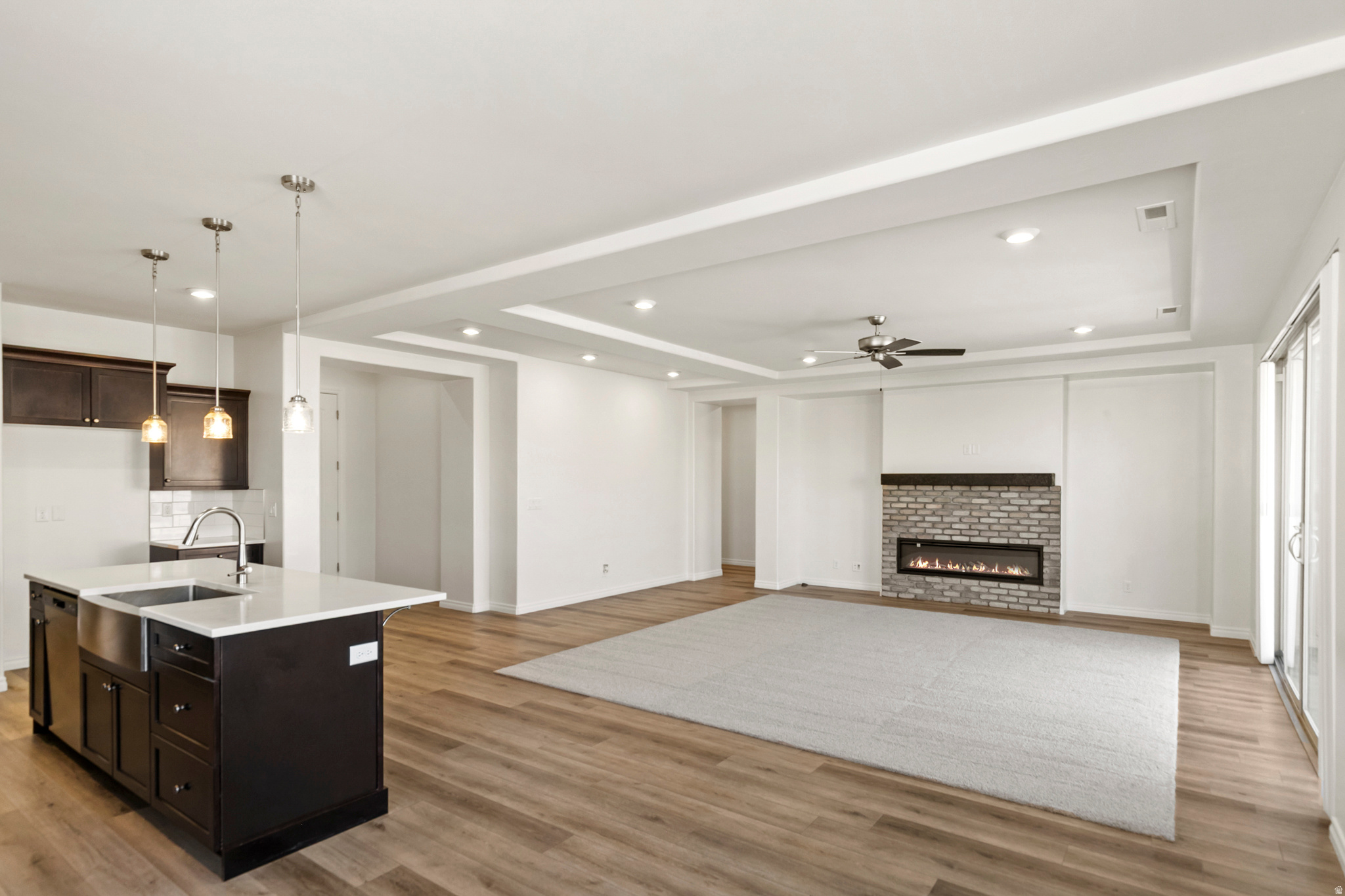 CECITA CREST AT DIVARIO PH 1 - Residential