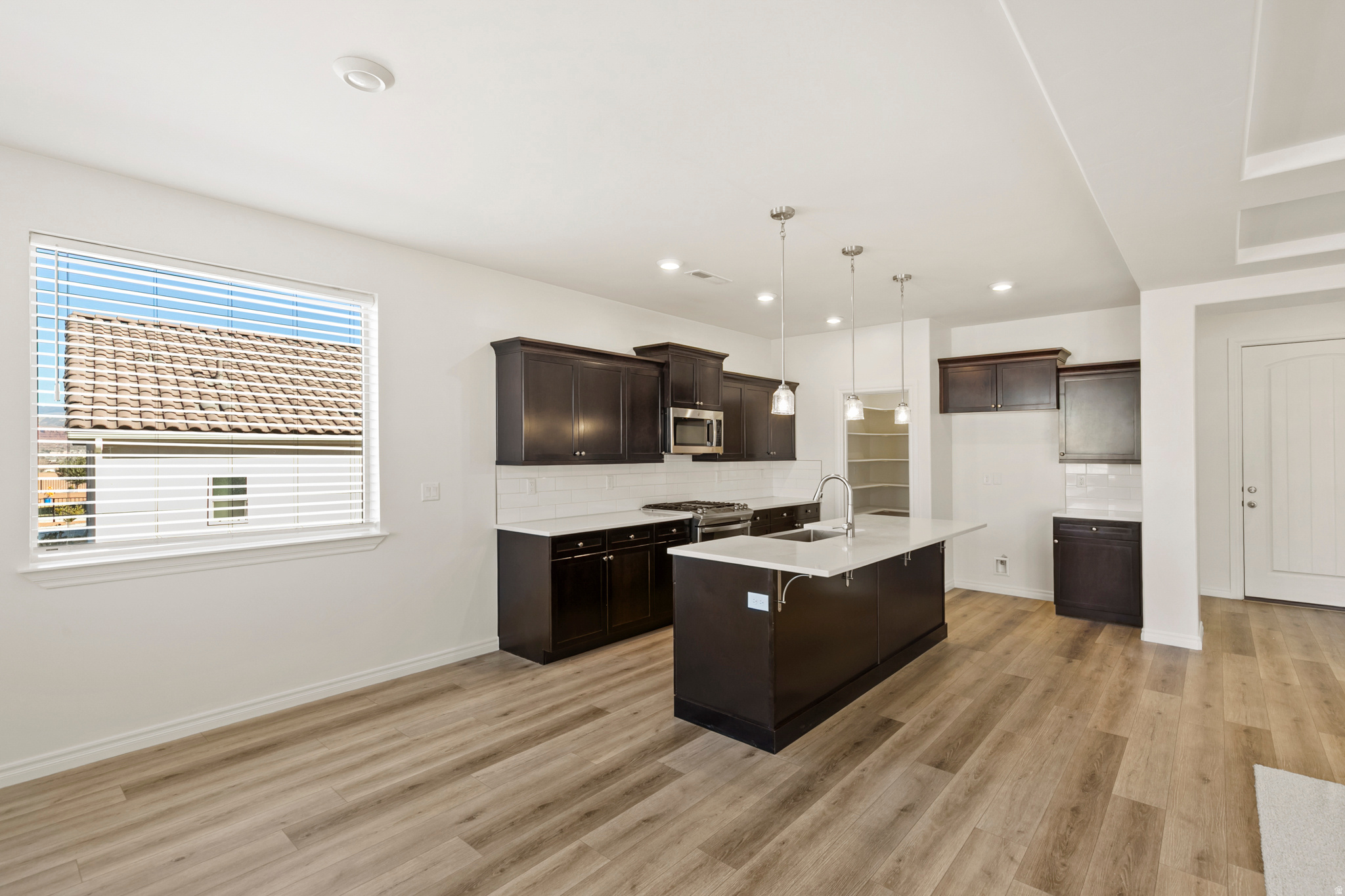 CECITA CREST AT DIVARIO PH 1 - Residential