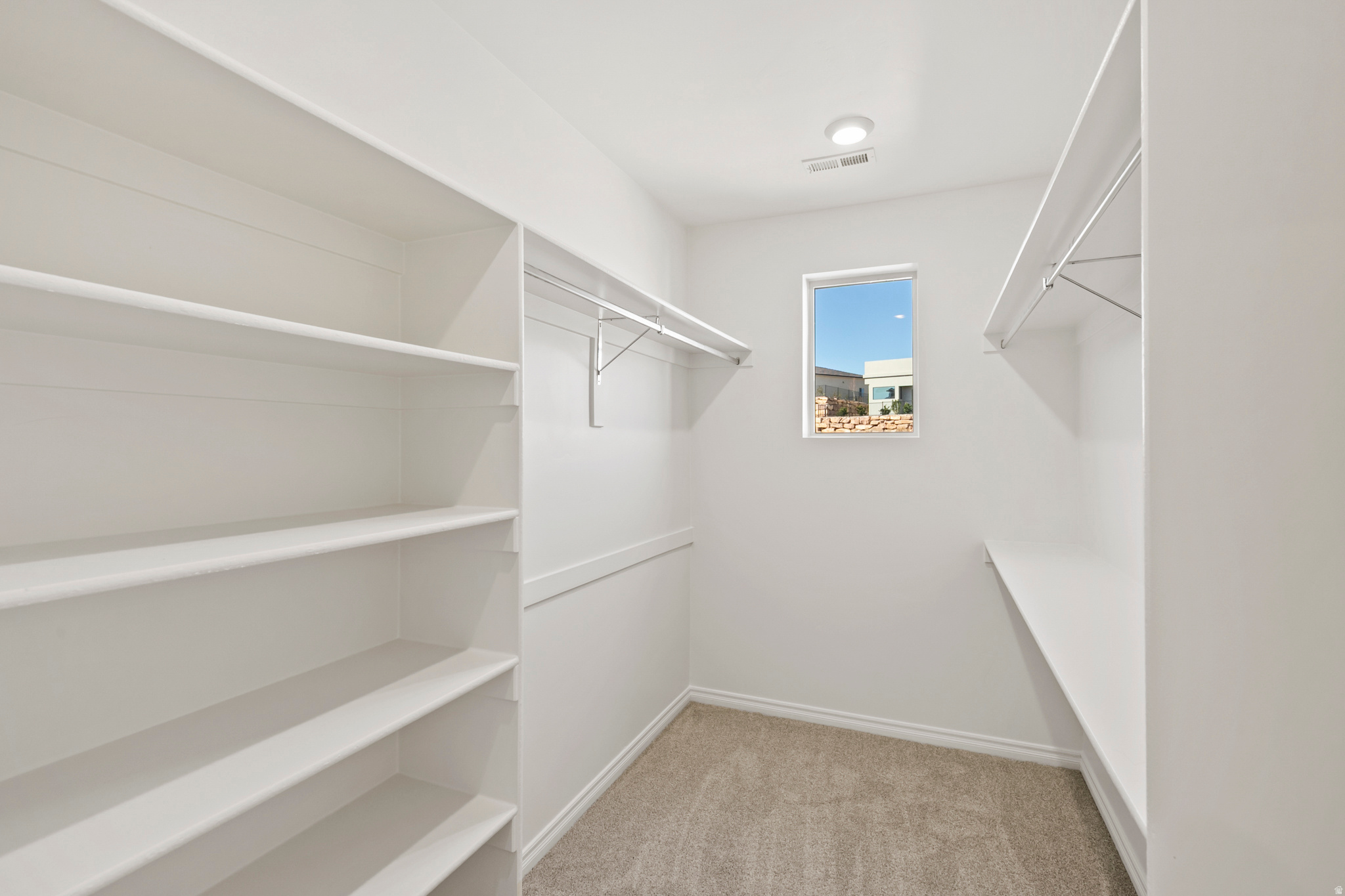 CECITA CREST AT DIVARIO PH 1 - Residential