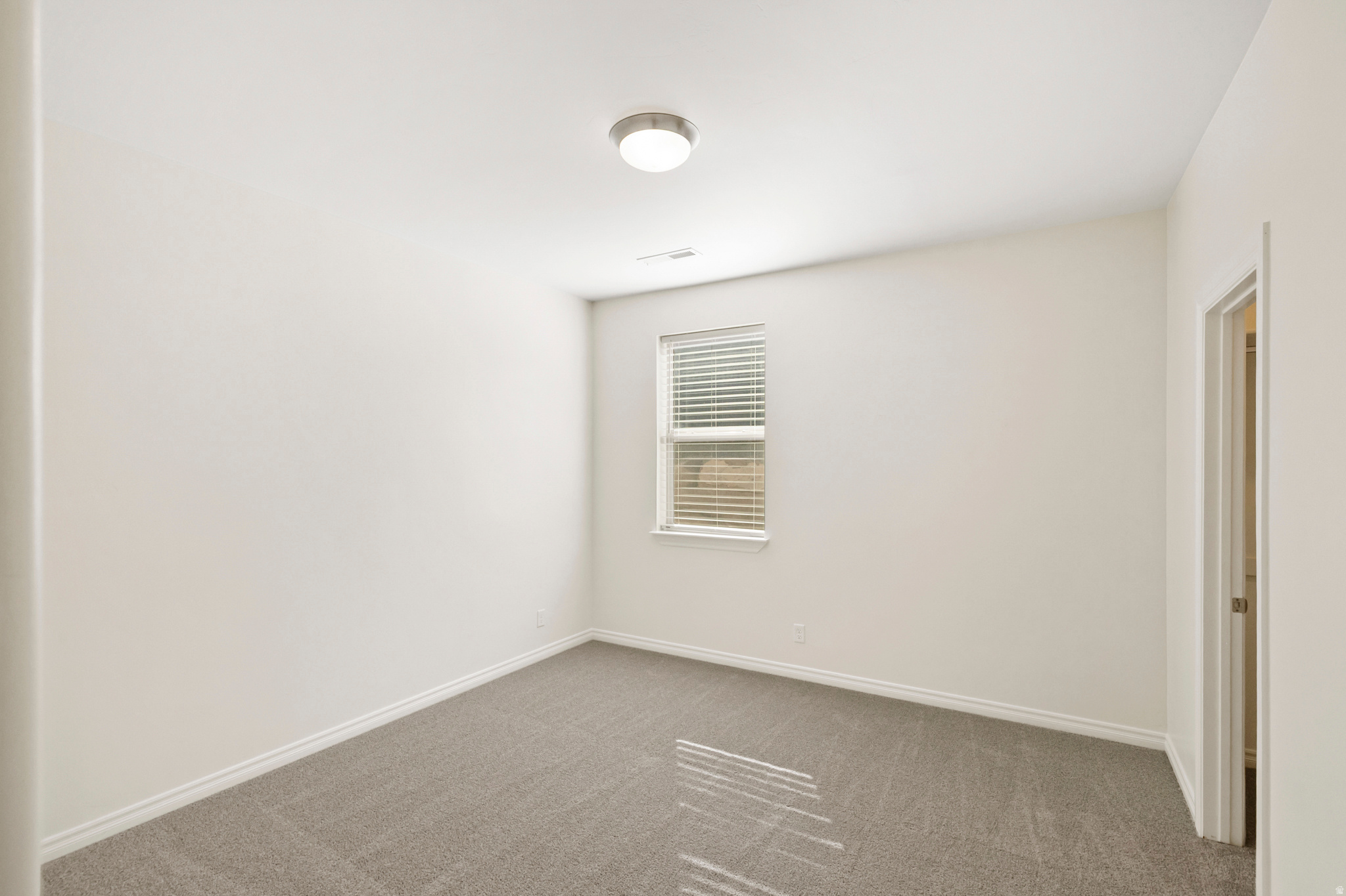 CECITA CREST AT DIVARIO PH 1 - Residential