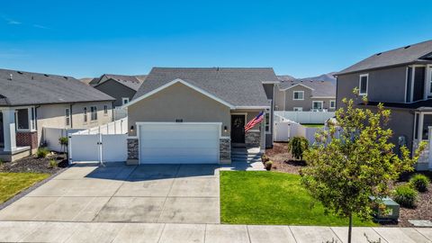 Photo of 6120 N SHEPS RIDGE RD, Eagle Mountain, UT 84005 (MLS # 2158295)