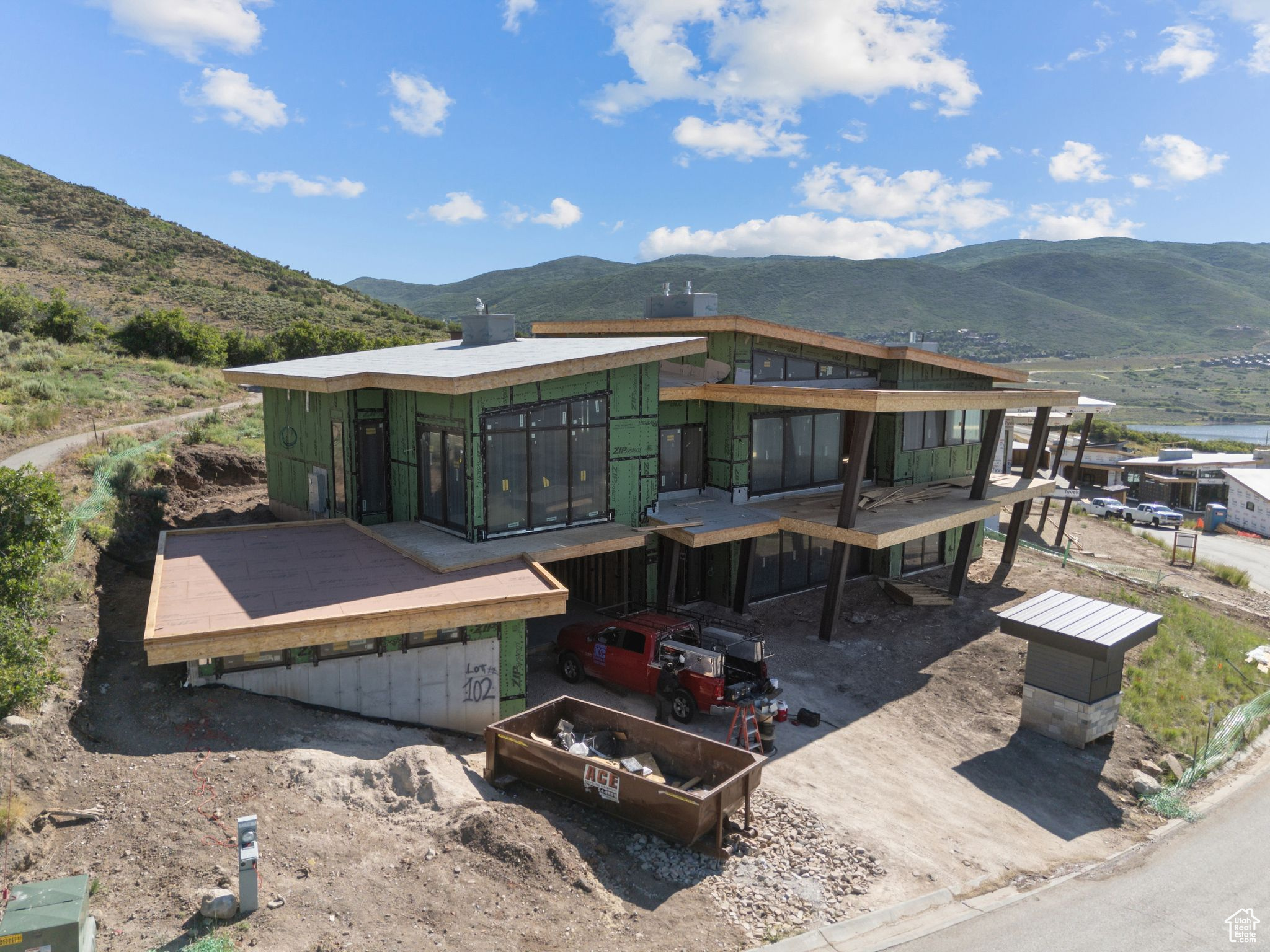 SKYRIDGE - Residential