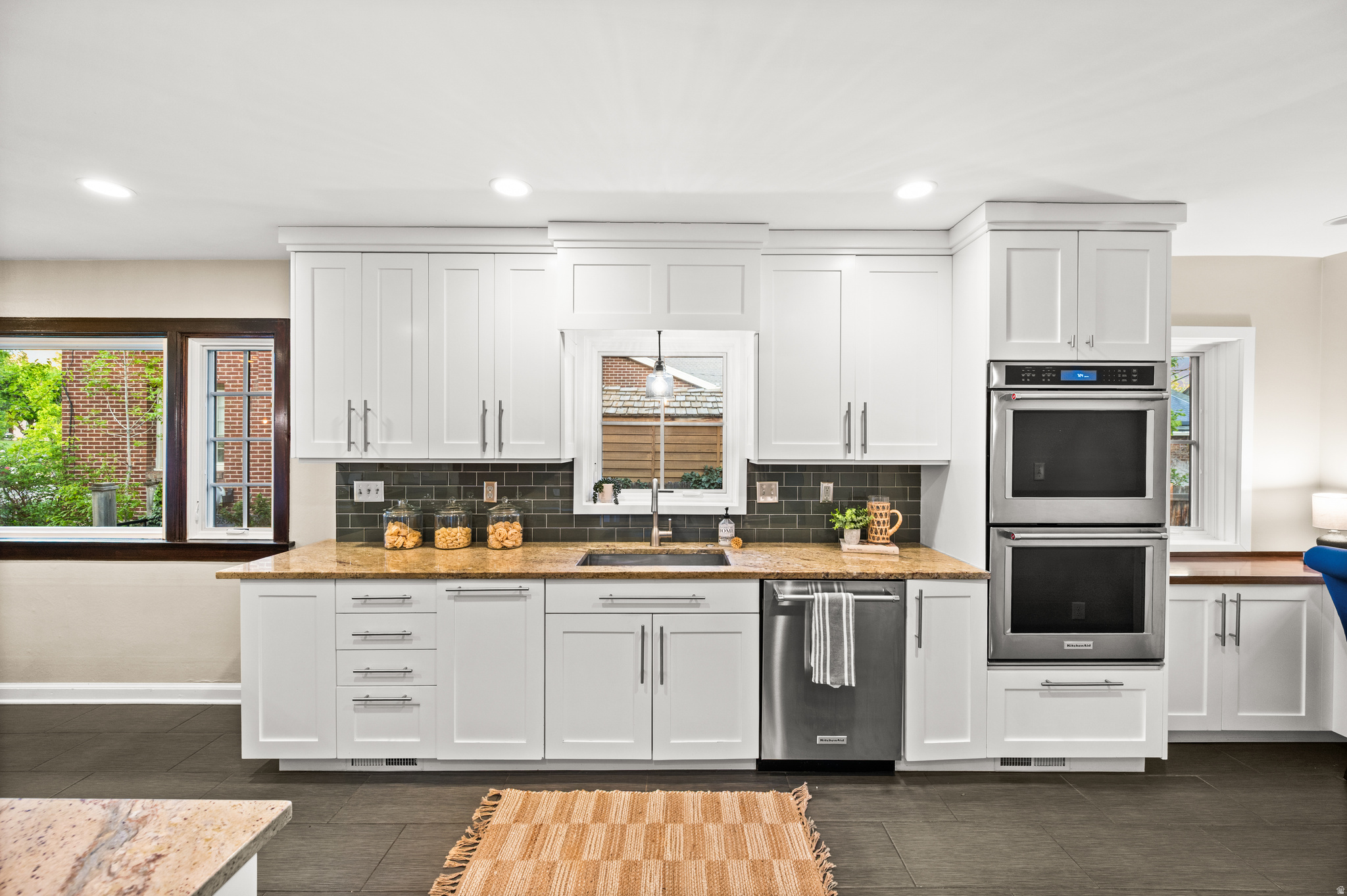 YALECREST - Residential