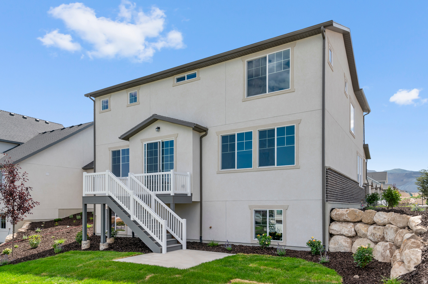 HIDDEN OAKS COLLECTION 610 - Residential