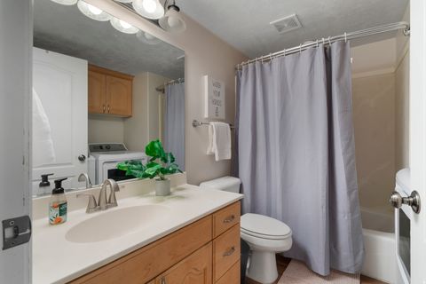 Tiny photo for 41 E 2200 S, Bountiful, UT 84010 (MLS # 2140698)