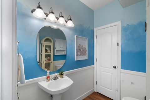 Tiny photo for 41 E 2200 S, Bountiful, UT 84010 (MLS # 2140698)