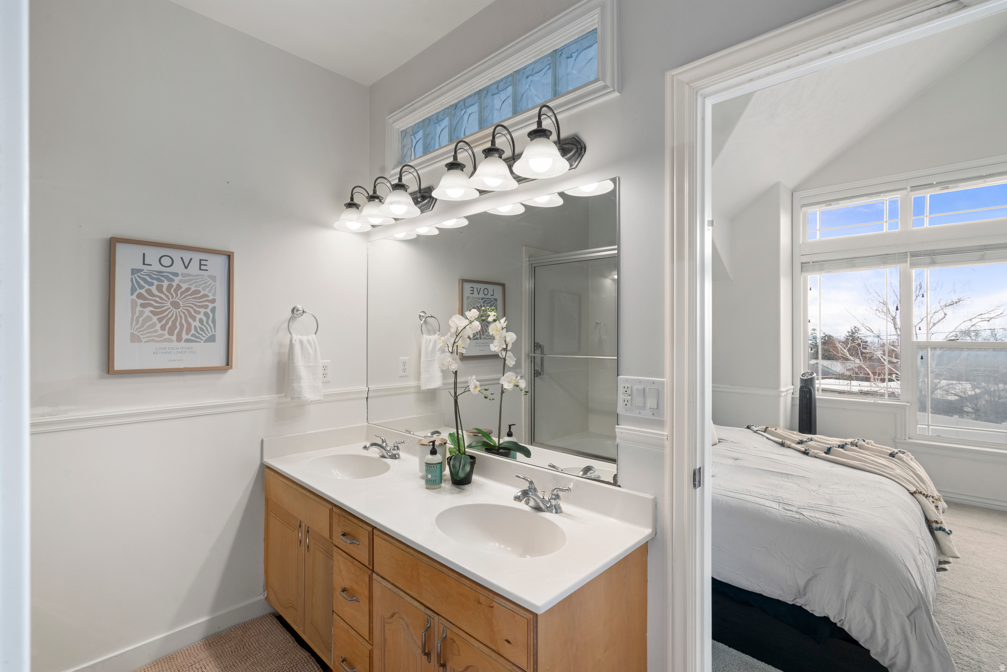 DAVIS TOWNHOMES - Residential