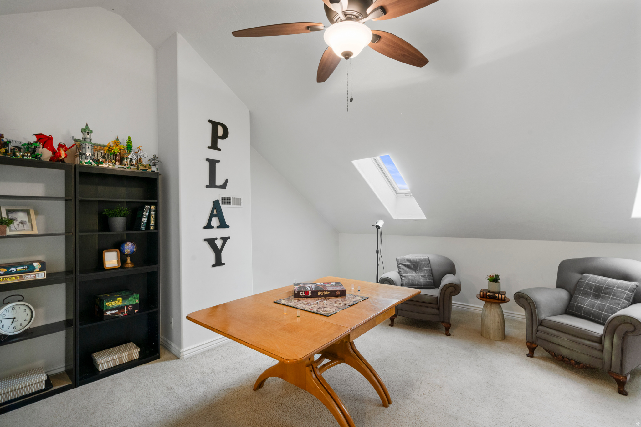 DAVIS TOWNHOMES - Residential