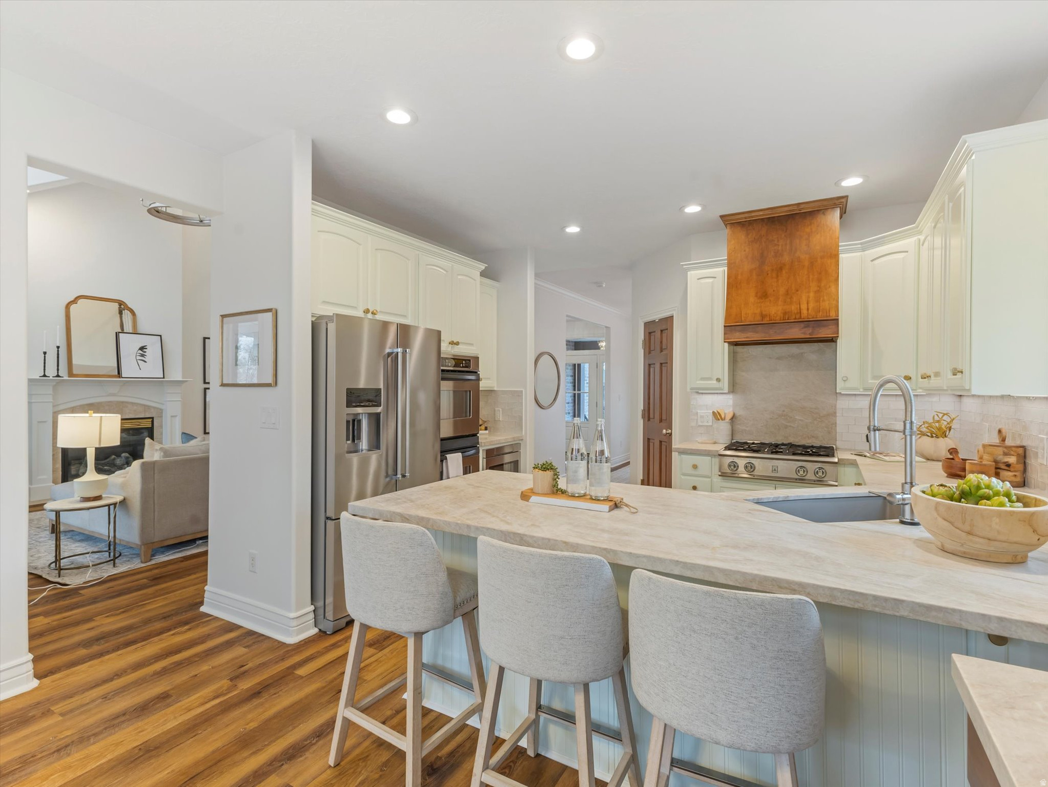 CANYON RIDGE - Residential