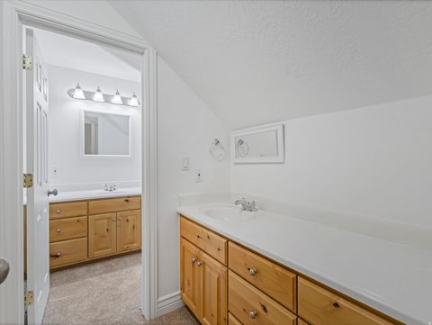 Tiny photo for 1694 E APPLE ORCHARD CT S, Draper, UT 84020 (MLS # 2129612)