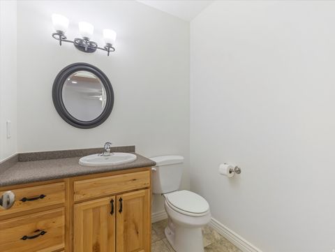 Tiny photo for 1694 E APPLE ORCHARD CT S, Draper, UT 84020 (MLS # 2129612)