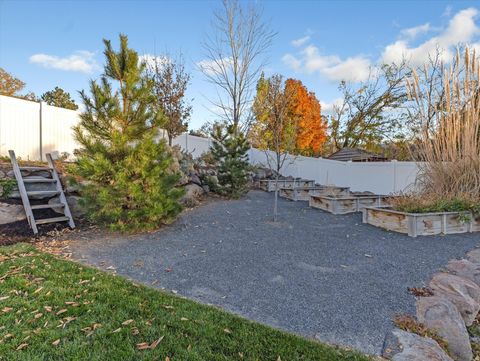 Tiny photo for 1694 E APPLE ORCHARD CT S, Draper, UT 84020 (MLS # 2129612)