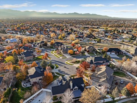 Tiny photo for 1694 E APPLE ORCHARD CT S, Draper, UT 84020 (MLS # 2129612)